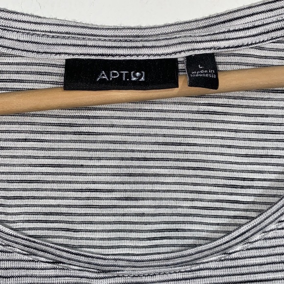 Apt 9 blouse sleeveless ruffle detail striped horizontal soft NEW large - Picture 2 of 5